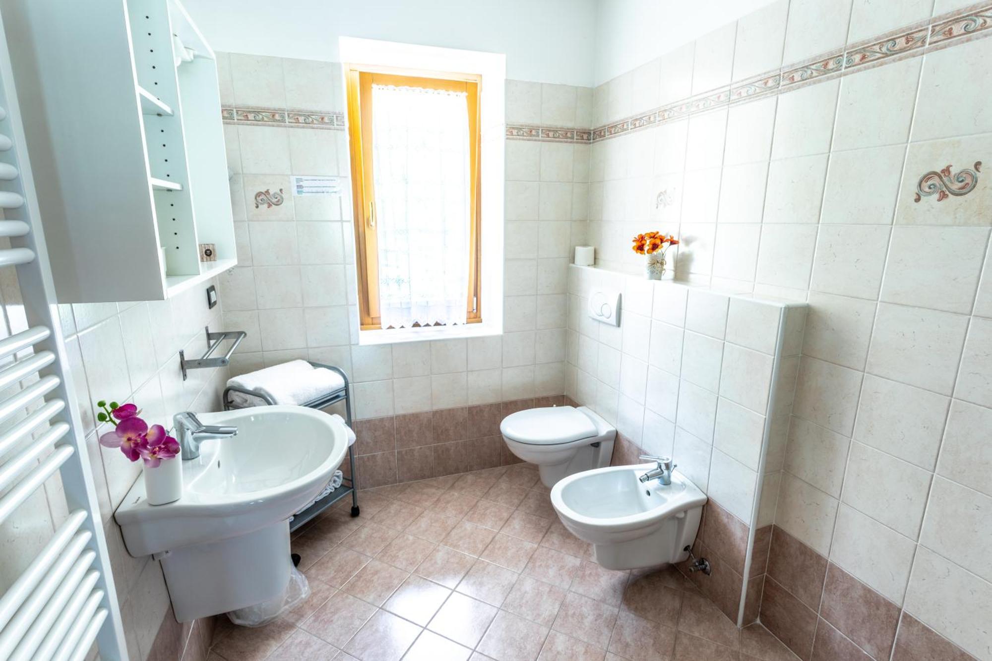 Le Terrazze Sul Lago - Ledro House Pieve Di Ledro Zimmer foto